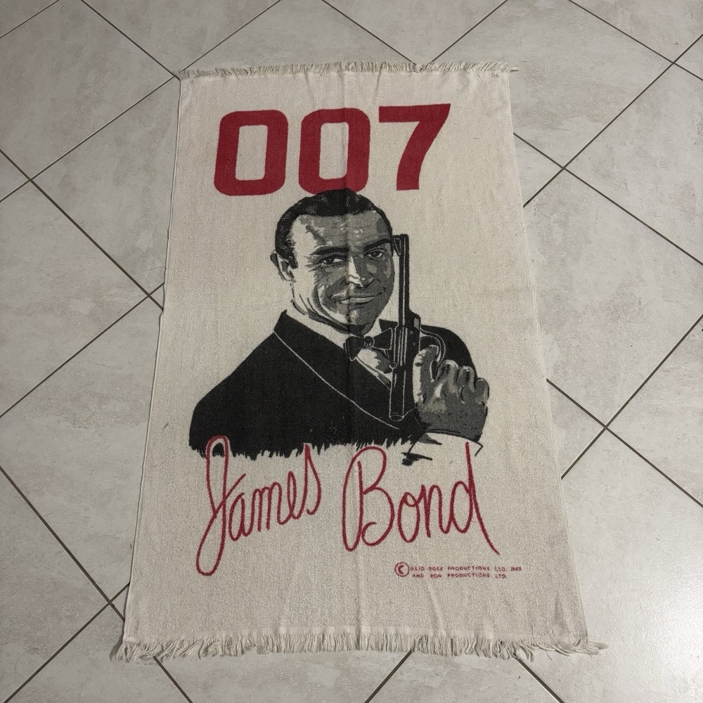 Vintage James Bond Beach Towel 007 Sean Connery 33x52 Movie Poster Portrait 60s